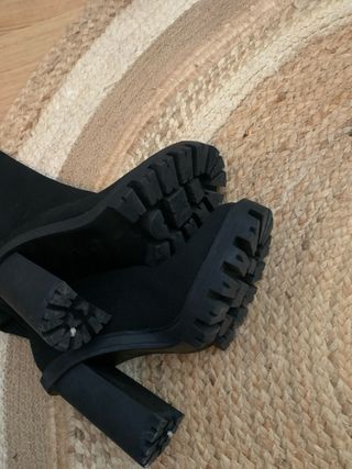 Botas de tacón negras