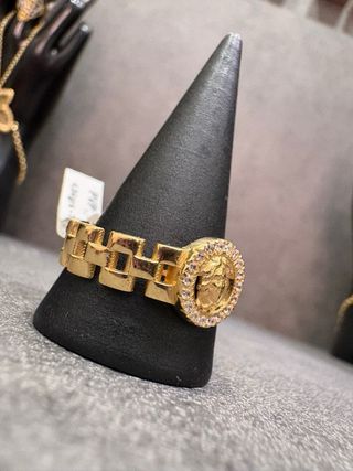 Anillo Medusa Oro 18k con Circonitas