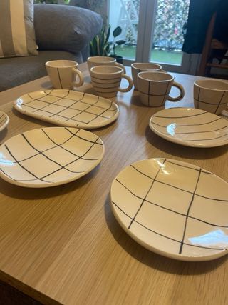 Set di 5 tazze e piatti in ceramica artigianale