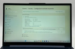Lenovo IdeaPad Slim 3 Táctil Semi Nuevo