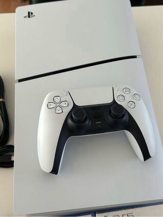 Consola PS5 Blanca + 3 Juegos