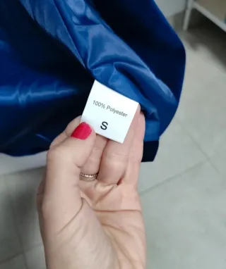 Americana de terciopelo azul