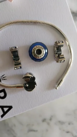 Pulsera Pandora Plata con charms Cristales Azules
