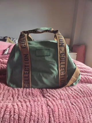 Bolso verde con correa COLLECTION