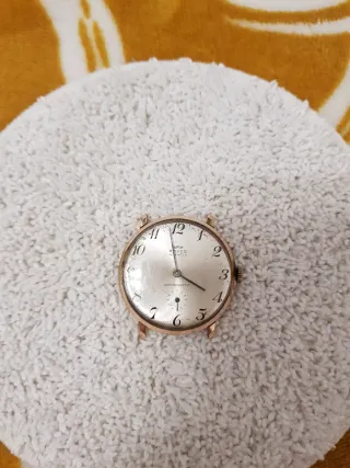 Reloj Royce Antimanético Dorado y Blanco