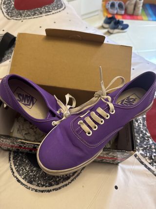 Zapatillas Vans moradas