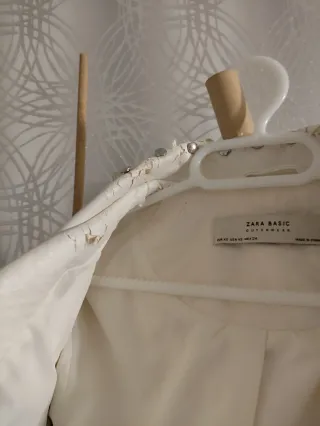 Chaqueta xs zara tachuelas