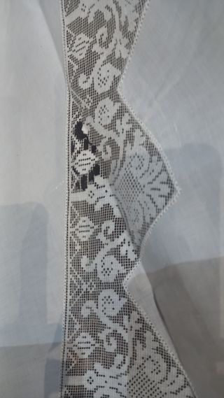 Cortina antigua modernista.