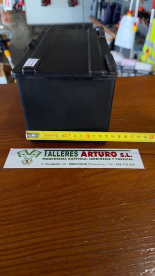 Caja Herramientas Tractor/Retro/Pala/Remolque