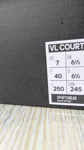 Zapatillas Adidas Blancas y Negras