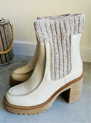 Botines de piel crema talla 37