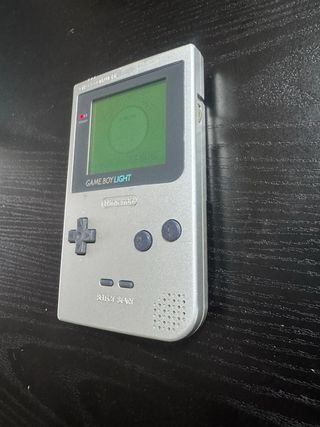 Game Boy Light + 3 Juegos