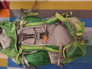 Zaino da trekking 70+10l