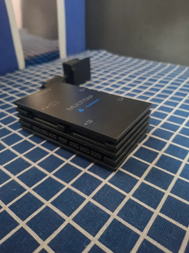 PS2 ORIGINAL MULTITAP MULTI PLAYERS