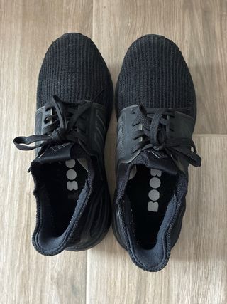 Adidas Ultraboost Talla 37 1/3 Negras