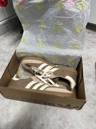 Adidas Bambas Beige y Blanco