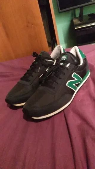 Zapatillas New Balance Negras y Verdes