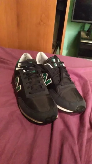 Zapatillas New Balance Negras y Verdes