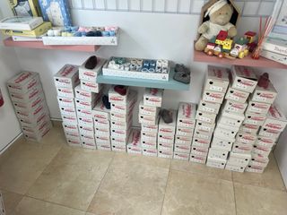 Merceditas Pulidines Negro y Rojo 278 pares a 3€