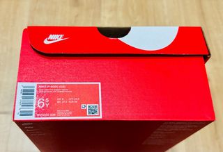 Nike P-6000 grises y verdes talla 39