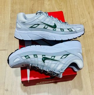 Nike P-6000 grises y verdes talla 39