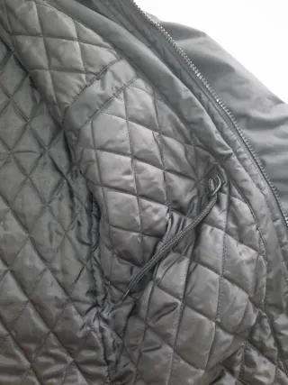 Giubbotto Alcott nero con cappuccio