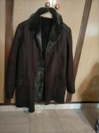 Chaquetón de piel marrón