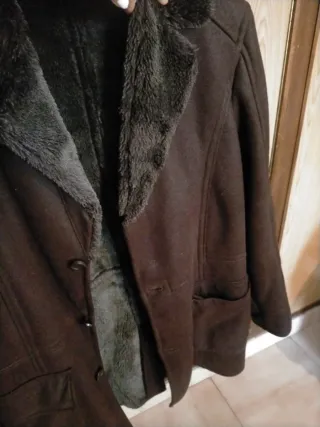 Chaquetón de piel marrón