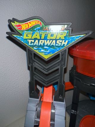 Hot Wheels Cocodrilo Destructor Car Wash