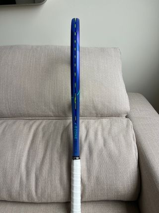 Raqueta Yonex EZONE 100 + Cuerdas + antivibrador