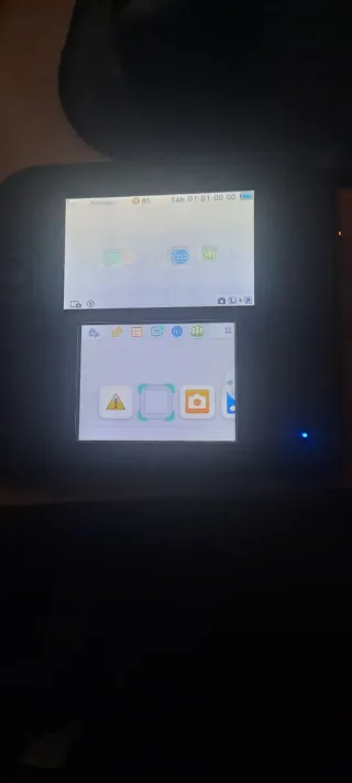 Nintendo 2DS Negra + Cargador