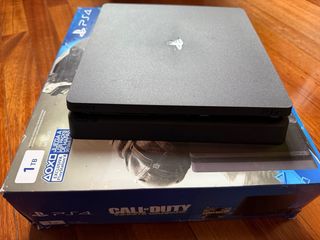 PS4 Slim 1TB Negra/Gris