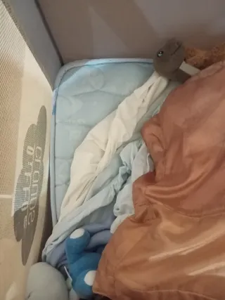 Cuna de viaje plegable