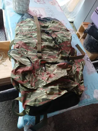 Mochila senderismo camuflaje