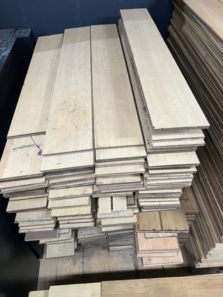 Suelo de parquet en buen estado 500 metros.