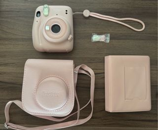 Cámara Instax Mini 11 Rosa + Funda + Álbum