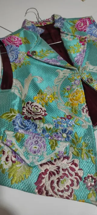 Chaleco fallero talla 38 abierto