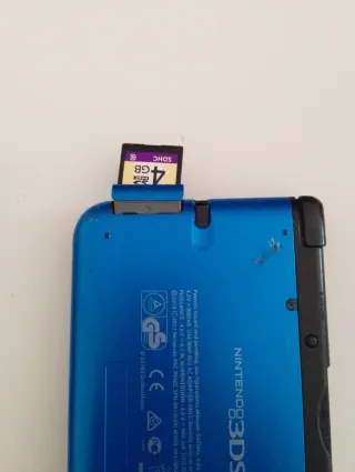 Nintendo 3DS XL Blu + 5 giochi + accessori