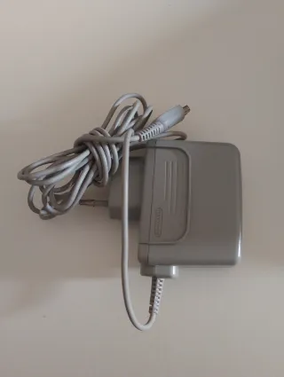 Nintendo 3DS XL Blu + 5 giochi + accessori