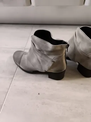 Botas de piel beis/marrón talla 39