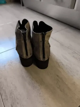 Botas de piel beis/marrón talla 39