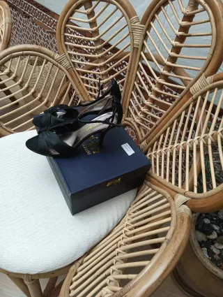 Zapatos de tacón negros Arian