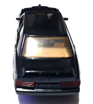 Modellino Mercedes Benz 190 E 1985 1:43