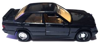 Modellino Mercedes Benz 190 E 1985 1:43
