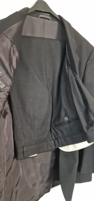 Traje de caballero Pierre Cardin negro talla 60 R