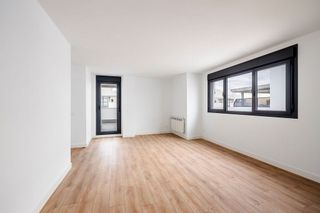 Ático en alquiler en Los Ángeles en Madrid