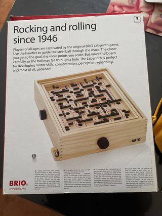 Brío laberinto de madera