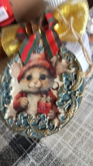 Adorno Navideño Ratón con Gorro Rojo