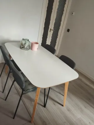 Mesa comedor madera -6 personas.