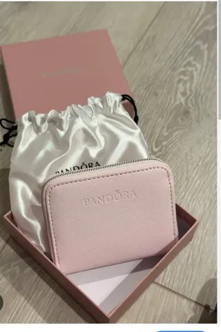 Cartera Piel Vegana Pandora Rosa y Blanca